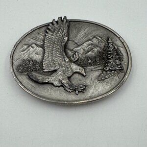 Vintage Siskiyou 1982 Solid Silvertone Pewter Flying American Eagle Belt Buckle